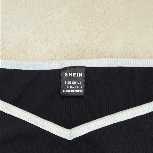 SHEIN Black Tank Top with White Trim Size L / Large - Picture 2 of 4